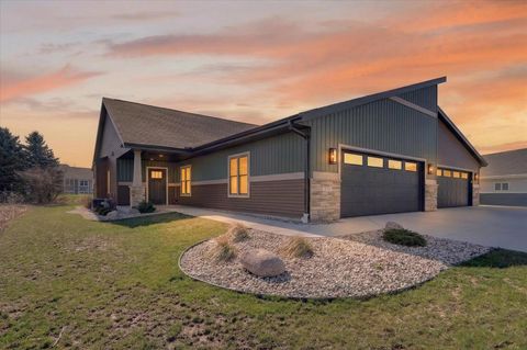 Photo of 3751 Newcastle Drive, Janesville, WI 53546 (MLS # 2024096)