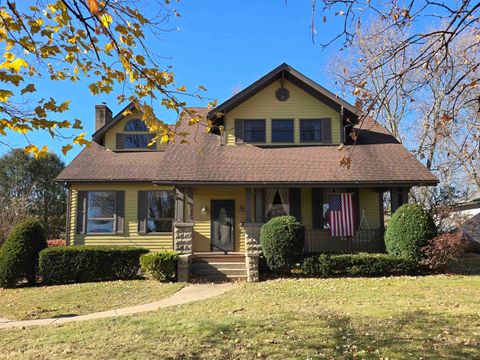 Photo of 615 S Wisconsin Street, Mineral Point, WI 53565 (MLS # 2012577)