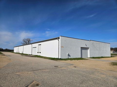 Photo of 1057 Silver Lake Drive, Portage, WI 53901 (MLS # 2020788)