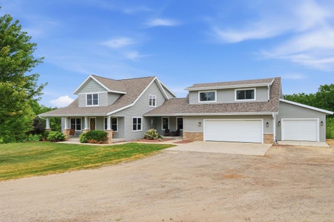 Property photo of 10250 County Road Id, Mount Horeb, WI 53572