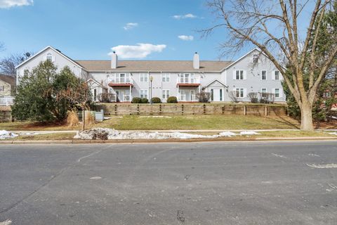 Photo of 802 Kottke Drive 6 #6, Madison, WI 53719 (MLS # 2018936)