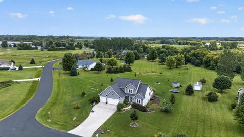 Photo of N6736 Zimmerman Court, Beaver Dam, WI 53916 (MLS # 2031285)