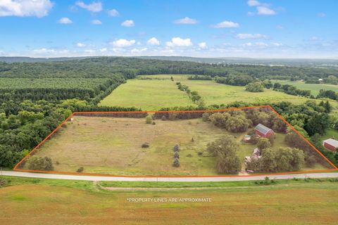 Tiny photo for W3541 Grouse Avenue, Pardeeville, WI 53954 (MLS # 2009112)