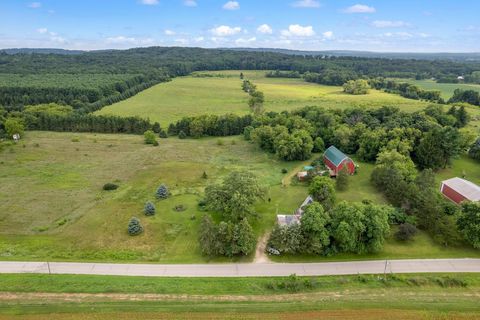 Tiny photo for W3541 Grouse Avenue, Pardeeville, WI 53954 (MLS # 2009112)