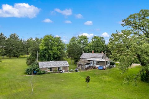 Tiny photo for W3541 Grouse Avenue, Pardeeville, WI 53954 (MLS # 2009112)