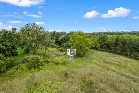 Tiny photo for W3541 Grouse Avenue, Pardeeville, WI 53954 (MLS # 2009112)