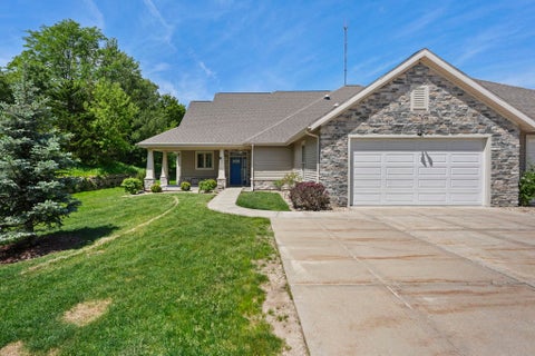 Photo of 8221 Highview Drive, Madison, WI 53719 (MLS # 2024755)