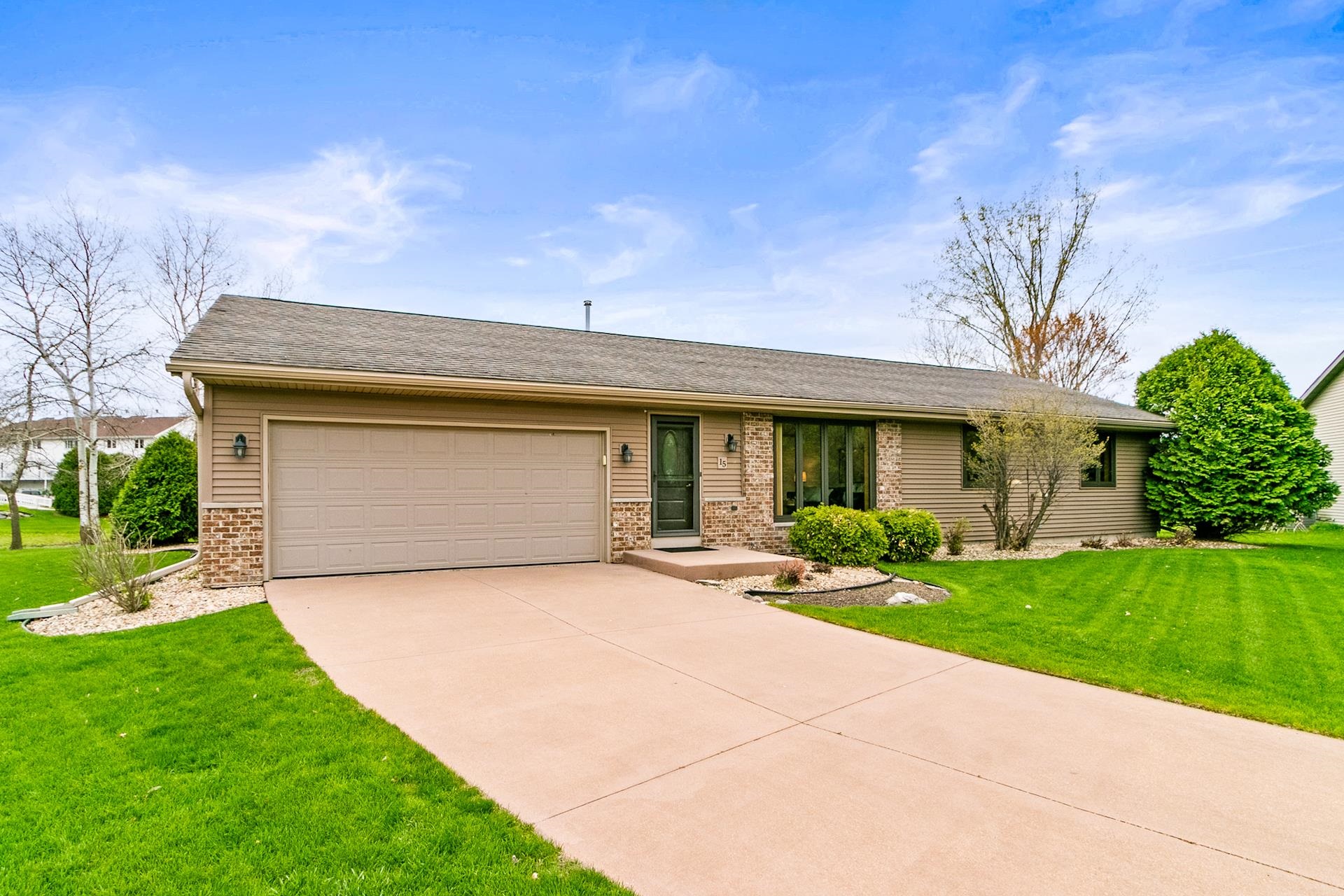 15 Hartford Court