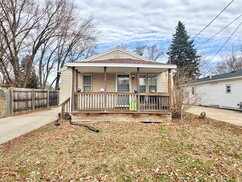 Photo of 1927 Lenox Avenue, Beloit, WI 53511 (MLS # 2016311)