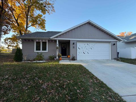 Photo of 4248 Fox Hills Court, Janesville, WI 53546 (MLS # 2011349)