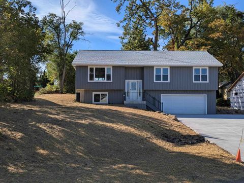 E11617 Pen-Marc Court, Baraboo, WI 53913 - #: 1994370