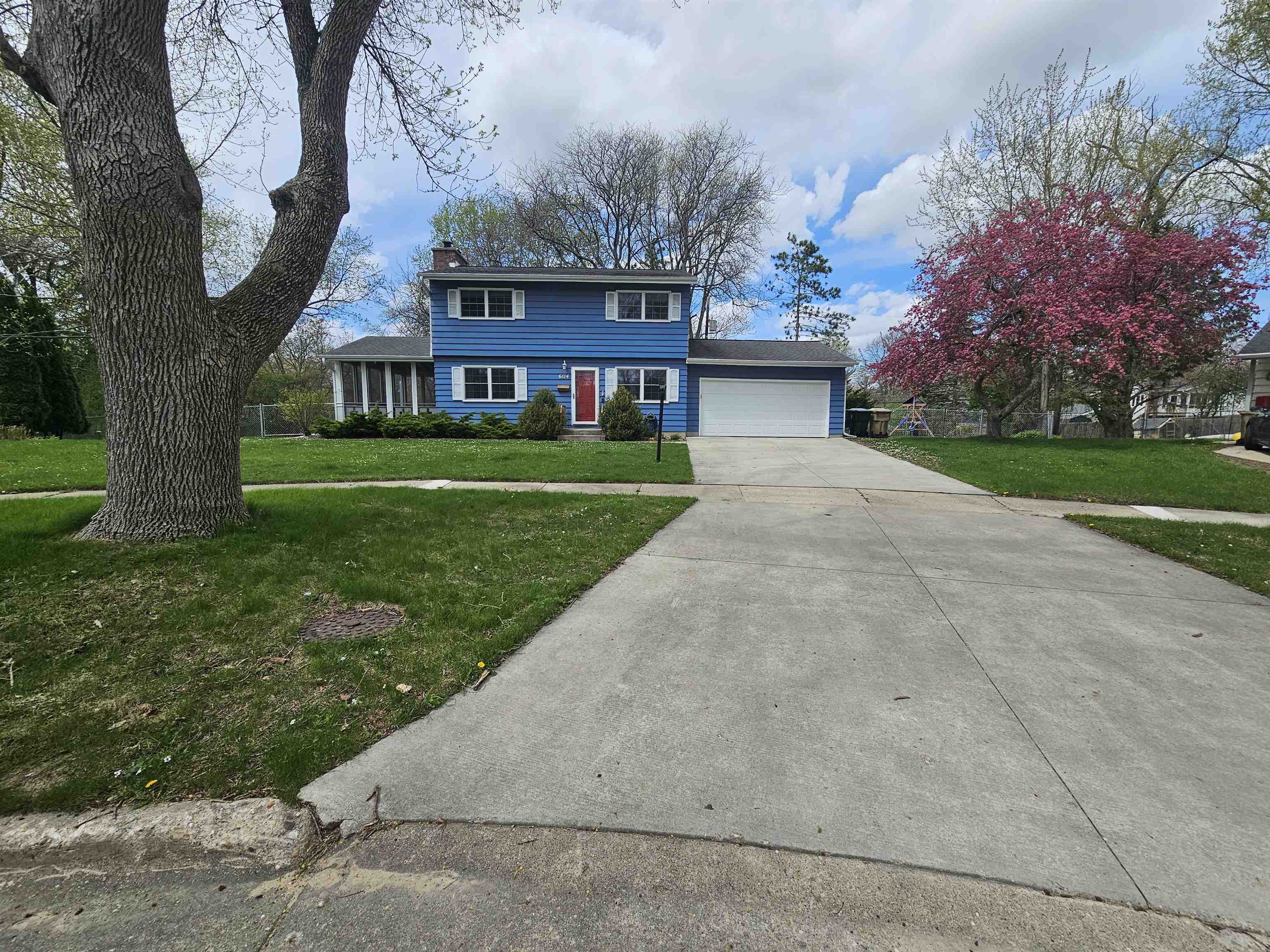 6114 Mulberry Circle