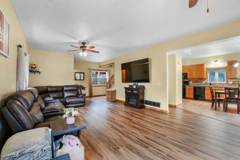 Photo of E10282 Greimel Road, Baraboo, WI 53913 (MLS # 2023133)
