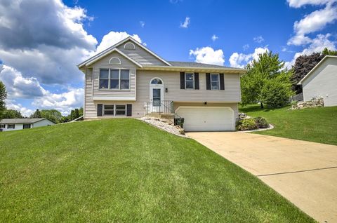 Photo of 103 Victoria Lane, Barneveld, WI 53507 (MLS # 2026839)