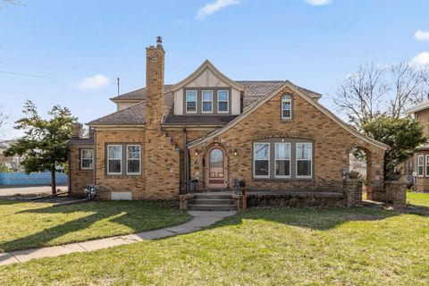 Photo of 723 Water Street, Prairie Du Sac, WI 53578 (MLS # 2020966)