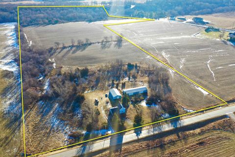 Photo of N2999 County road B Road, Oakfield, WI 53065 (MLS # 2014849)