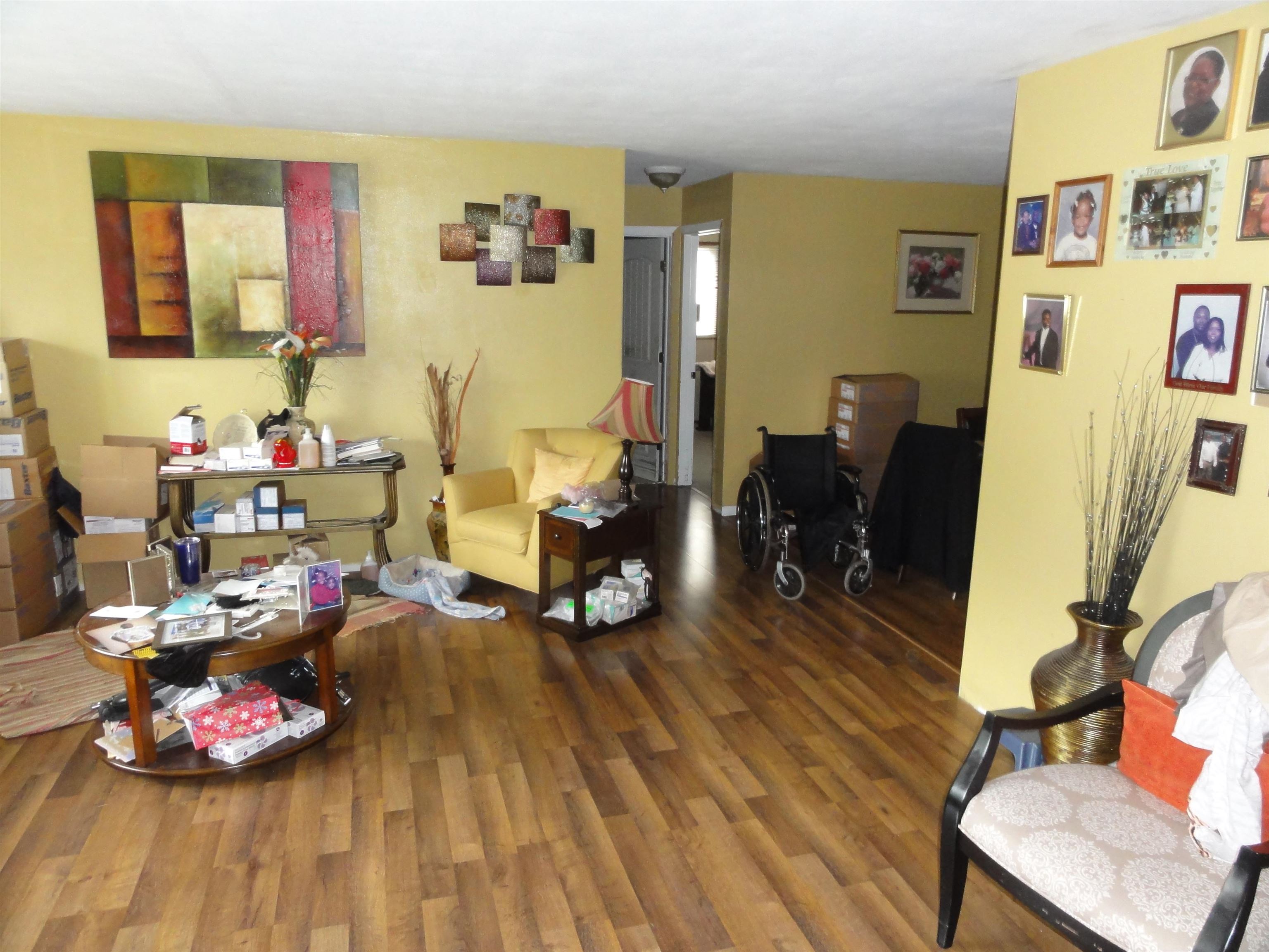 2414 Galahad Way