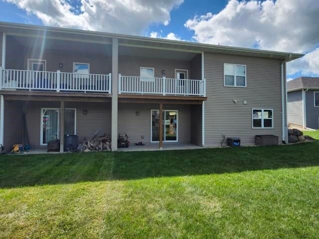 720 Forest Edge Drive