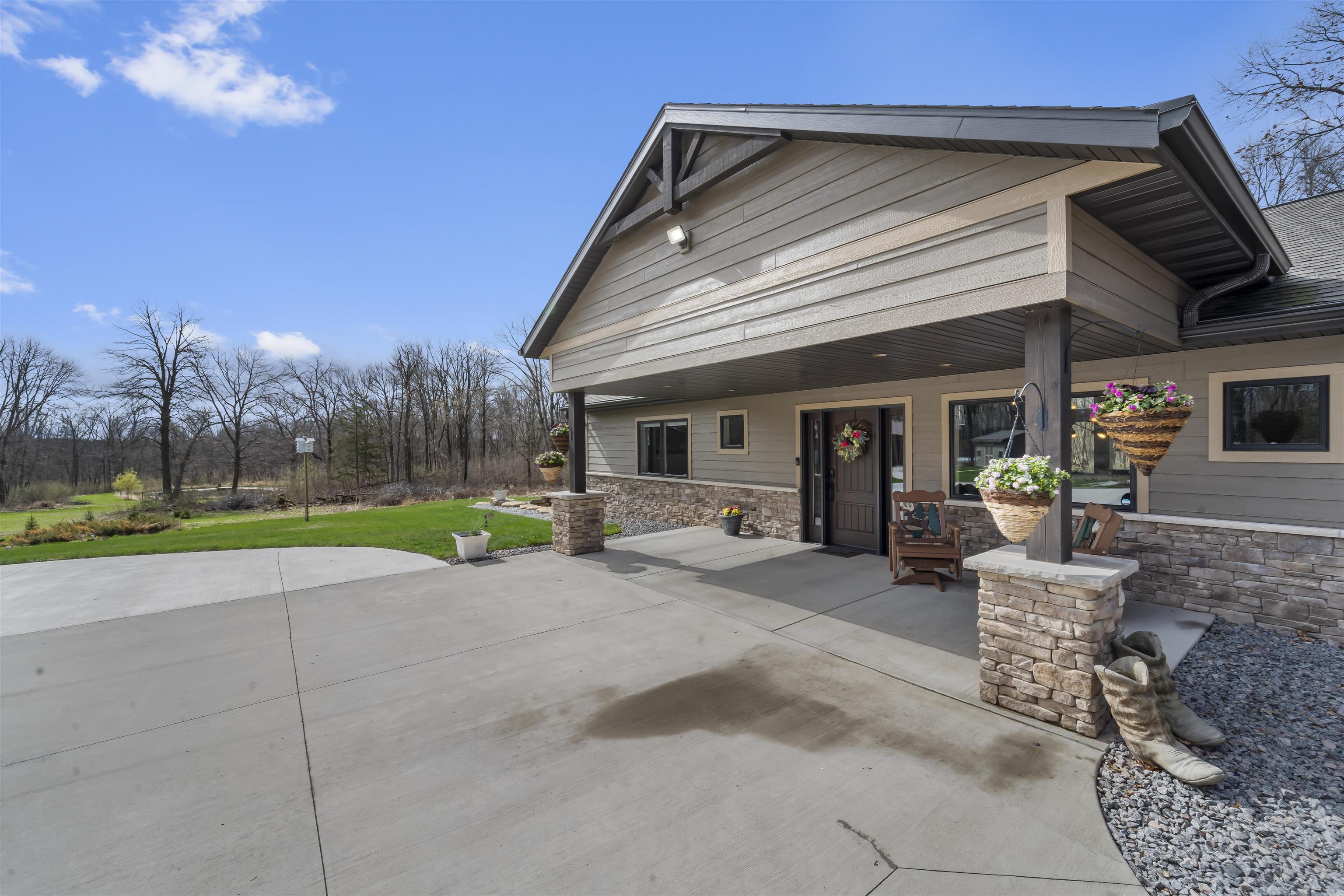 W7181 Duck Creek Avenue