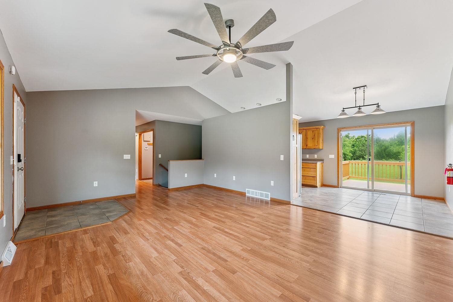 Wisconsin Dells, Wisconsin 53965, United States, 4 Bedrooms Bedrooms, ,3 BathroomsBathrooms,Residential,Active,165041