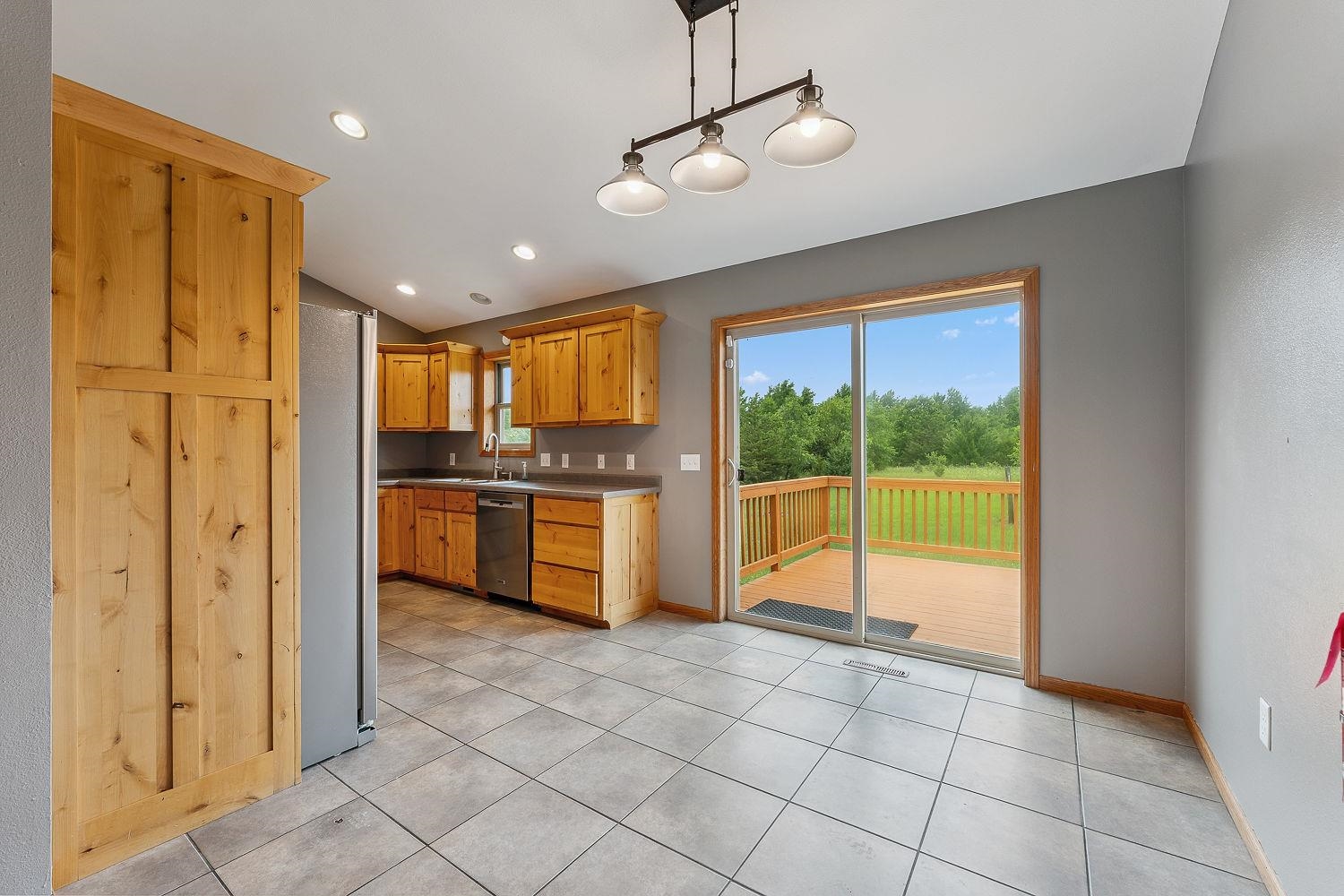 Wisconsin Dells, Wisconsin 53965, United States, 4 Bedrooms Bedrooms, ,3 BathroomsBathrooms,Residential,Active,165041