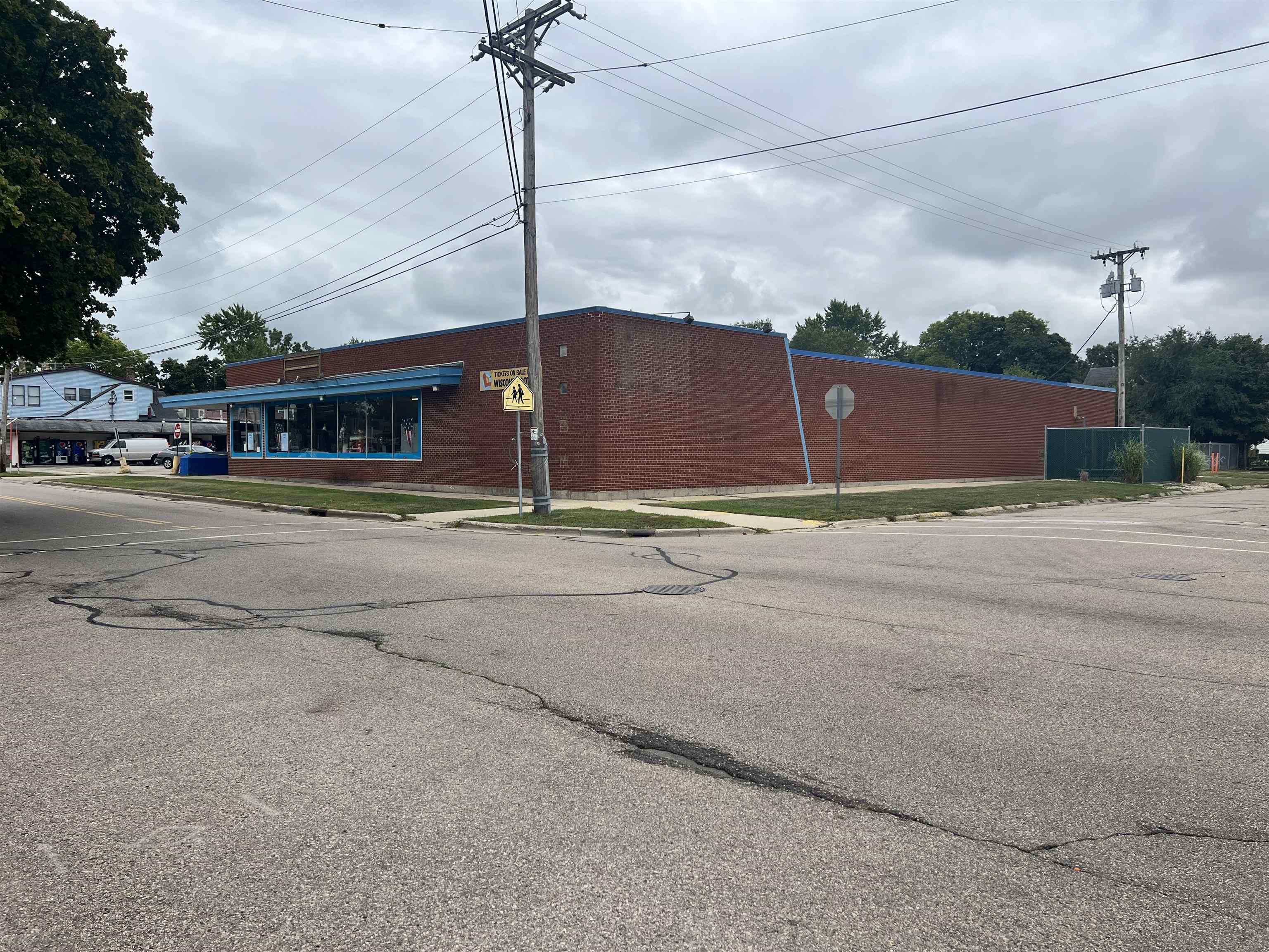 1006 Woodward Avenue