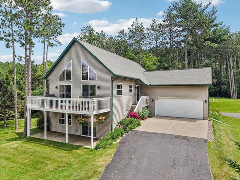 Photo of N6106 Fox Glen Road, Portage, WI 53901 (MLS # 2004792)