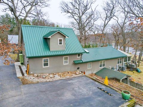 Photo of 284 E Richardson Springs Road, Edgerton, WI 53534 (MLS # 2018576)