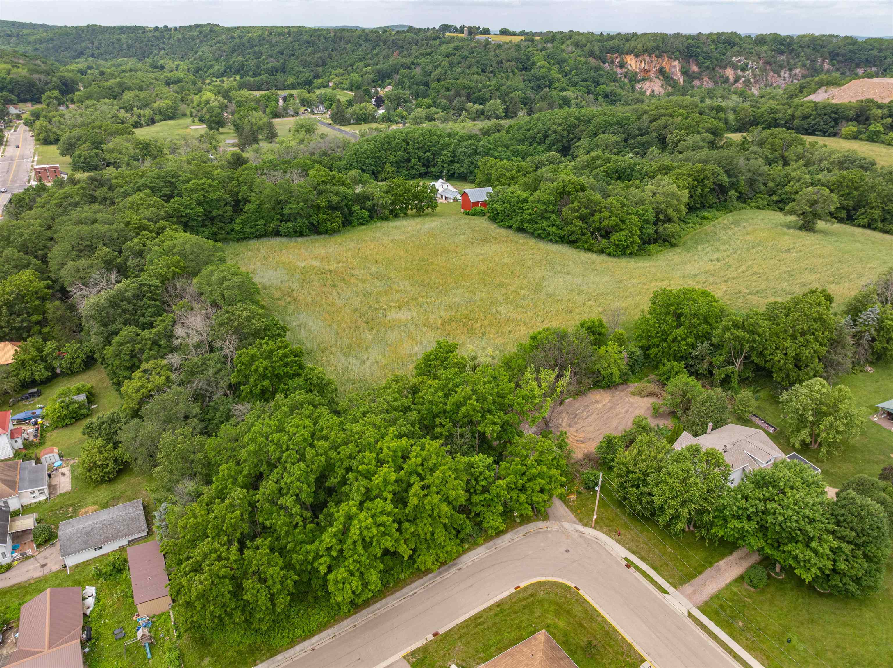 Rock Springs, Wisconsin 53961, United States, ,Land,Pending,160918