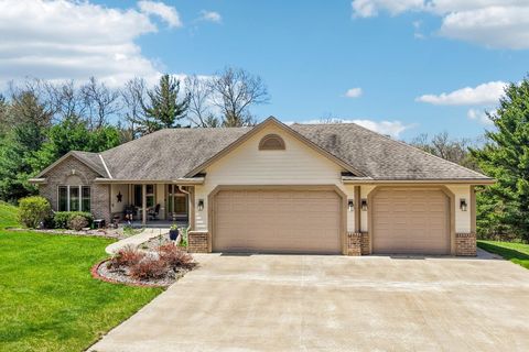 Photo of 875 Fawn Lane, Grand Marsh, WI 53936 (MLS # 2021653)