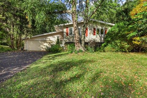 Photo of 2665 Richardson Street, Fitchburg, WI 53711 (MLS # 2034486)