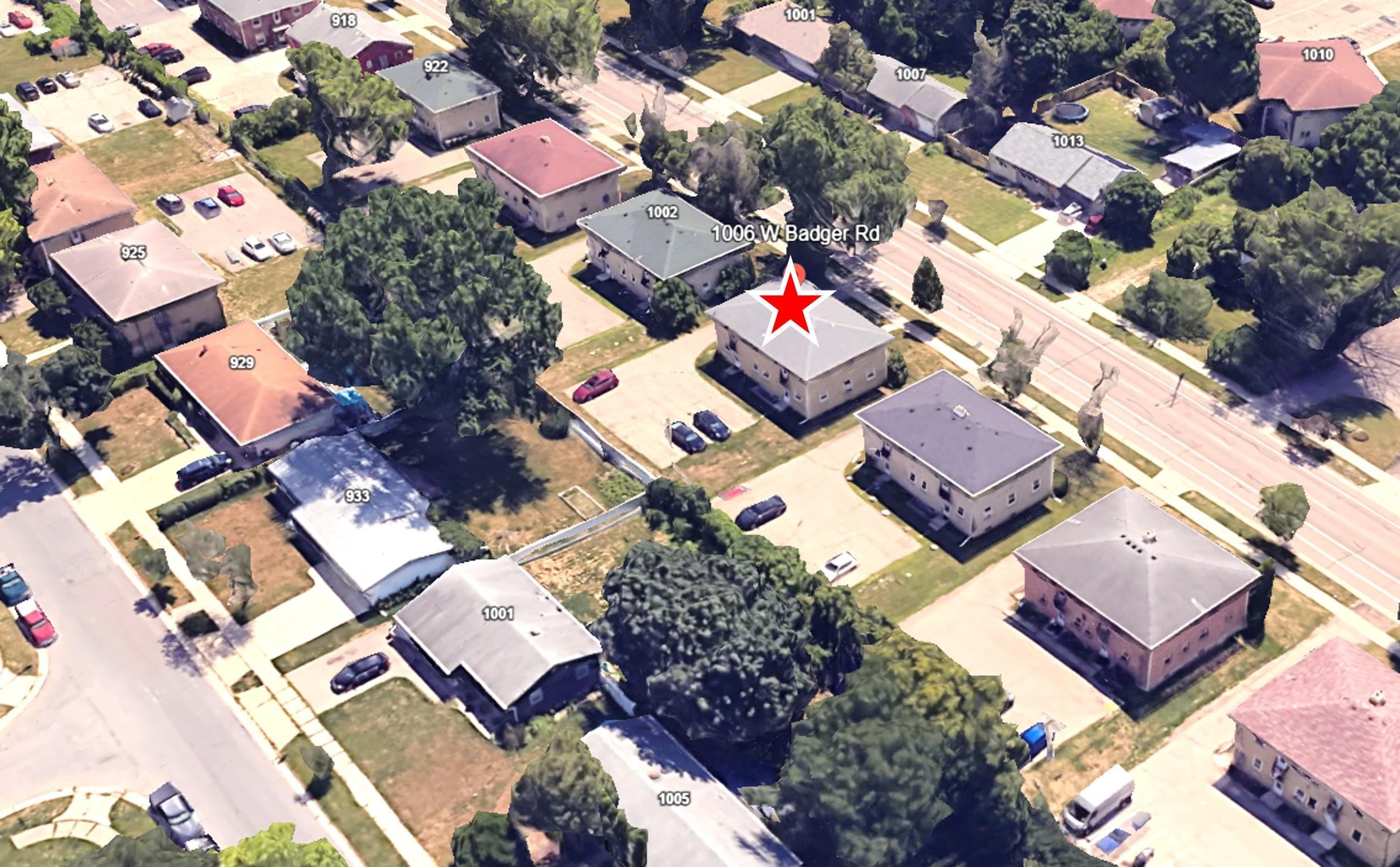 1006 W Badger Road