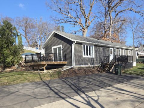Photo of 1729 E Road 5, Edgerton, WI 53534 (MLS # 2019026)