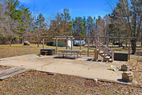 852 Sterling Road Nekoosa WI 54557