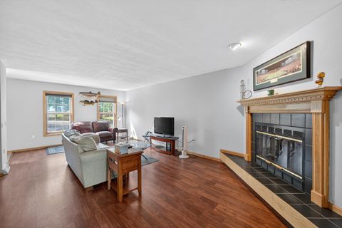 Photo of 3017 Bradbury Road, Madison, WI 53719 (MLS # 2010381)
