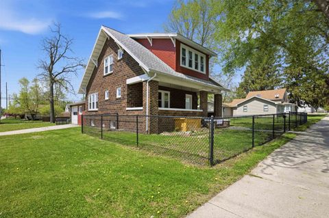 Photo of 601 Vine Street, Wisconsin Dells, WI 53965 (MLS # 2022490)