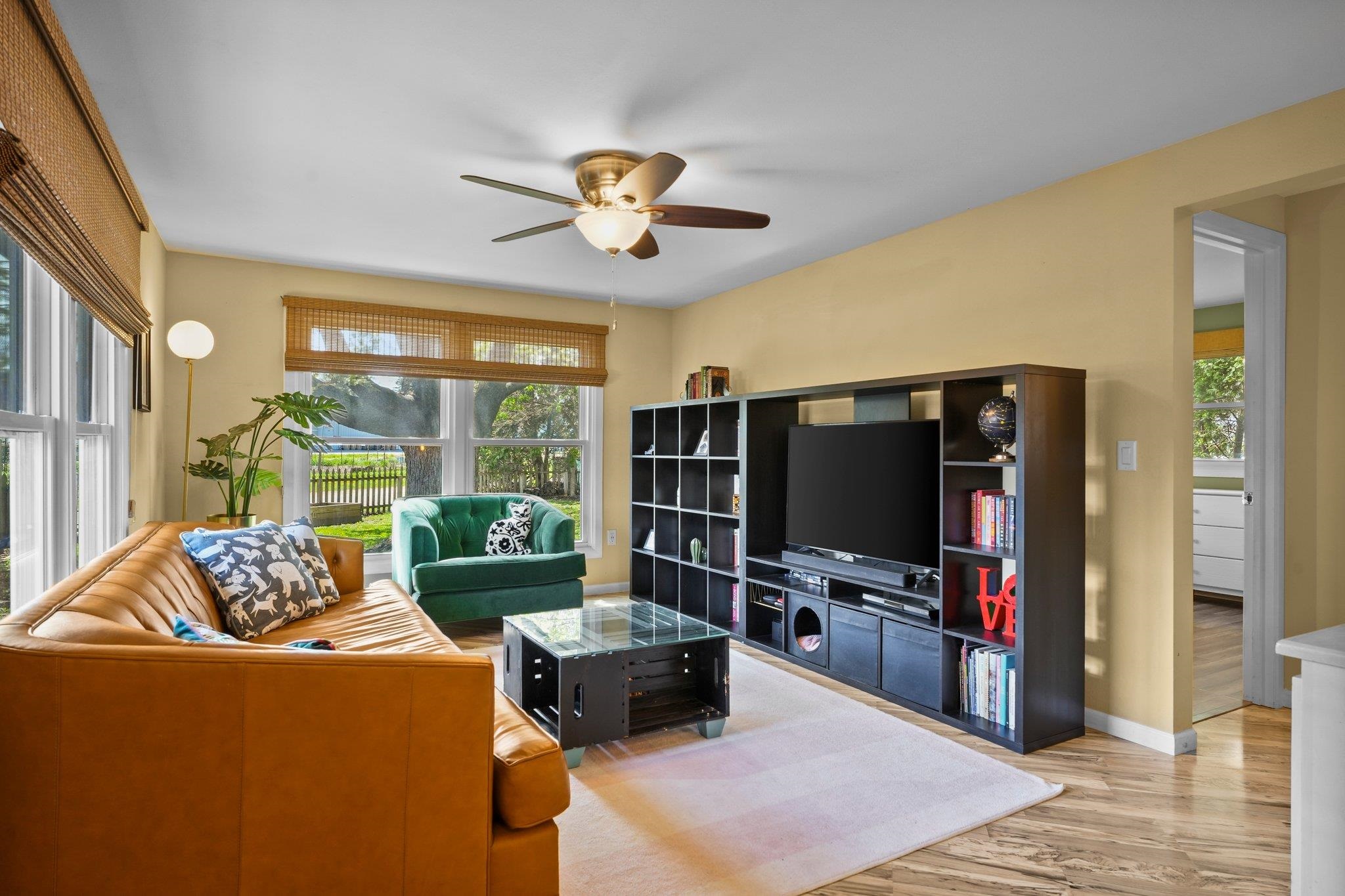 Madison, Wisconsin 53714, United States, 3 Bedrooms Bedrooms, ,1 BathroomBathrooms,Residential,Pending,140144