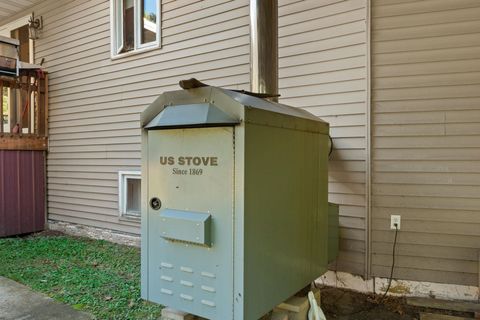 Tiny photo for 859 6th Avenue, Hancock, WI 54943 (MLS # 2010625)
