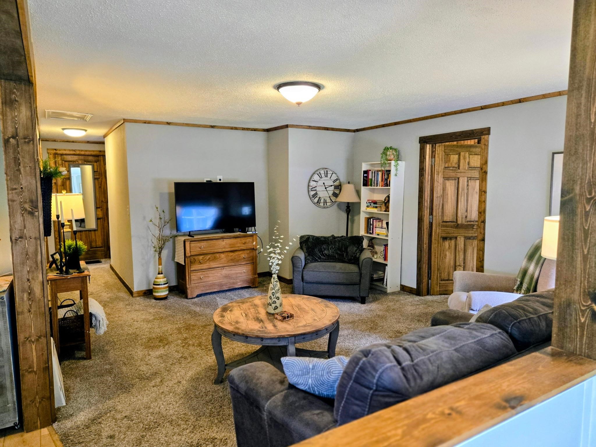 1326 Gartland Avenue - Photo 3