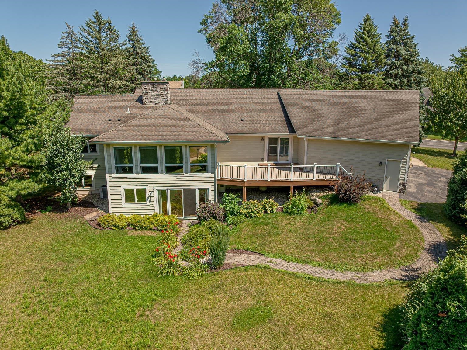 5941 Woods Edge Road