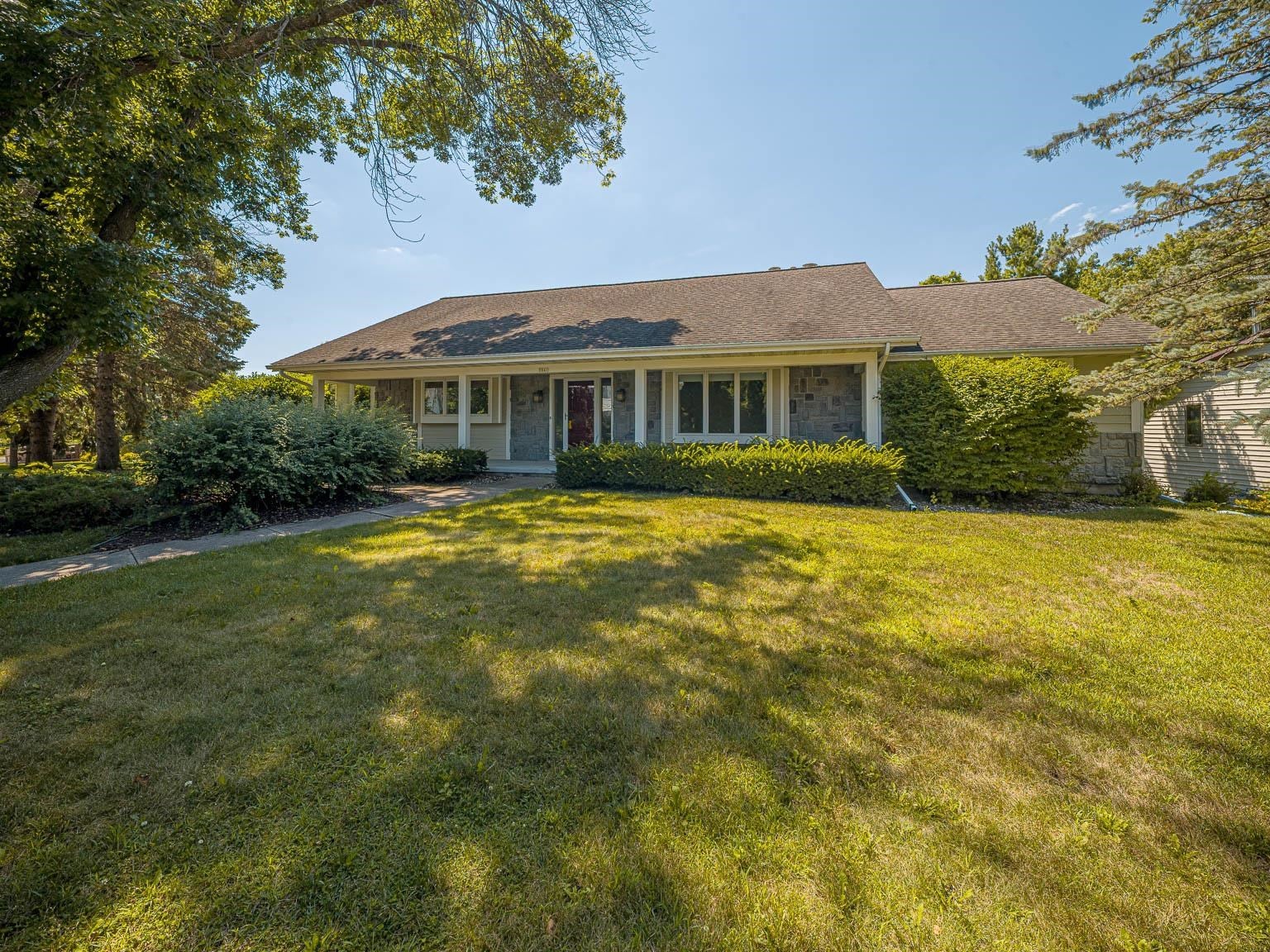 5941 Woods Edge Road