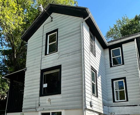 Photo of 9 Elliott Street, Janesville, WI 53546 (MLS # 2023392)