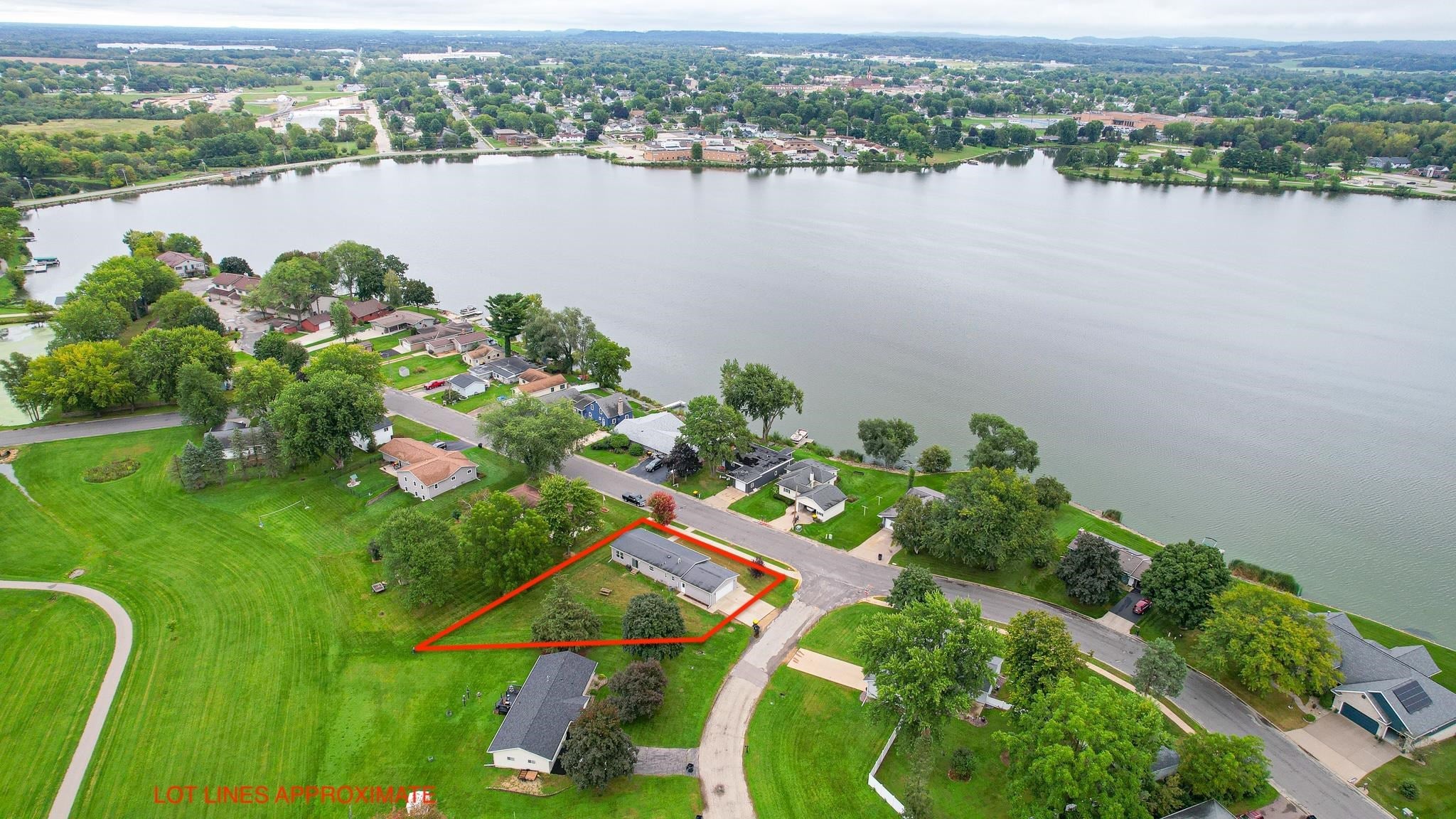 1321 Lakeview Drive