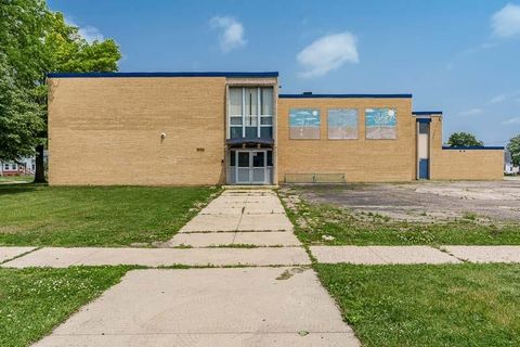 Photo of 1033 Woodward Avenue, Beloit, WI 53511 (MLS # 2002207)