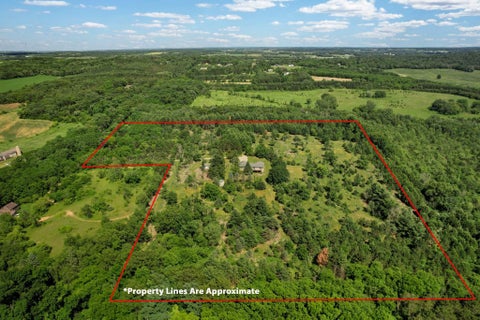 Photo of 6635 Sunset Drive, Verona, WI 53593 (MLS # 2026308)