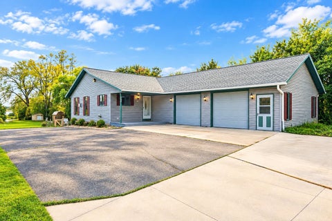 Photo of 727 E Clay Street, Whitewater, WI 53190 (MLS # 2034592)