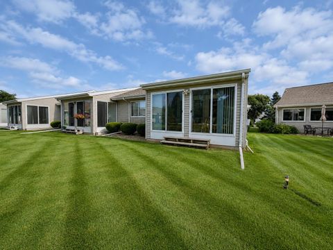 Photo of 726 Kensington Square 726 #726, Stoughton, WI 53589 (MLS # 2027984)