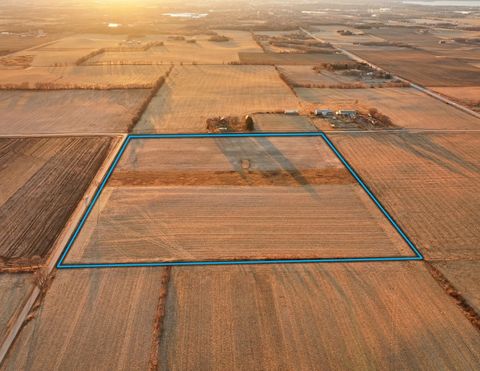 Photo of 38.2 M/L Acres Slinde Road, Stoughton, WI 53589 (MLS # 2020205)