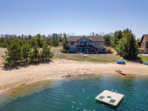 W5588 S Stone Gate Drive, New Lisbon, WI 53950 - #: 1998801