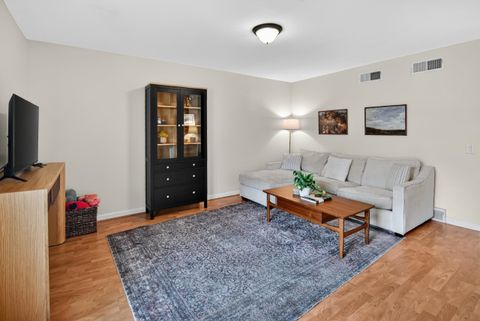 Photo of 6 Westover Court, Madison, WI 53719 (MLS # 2021738)